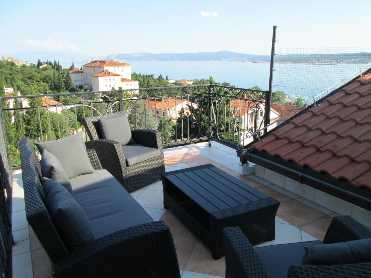 Pansion Klaudija Bed & Breakfast Crikvenica Exterior foto