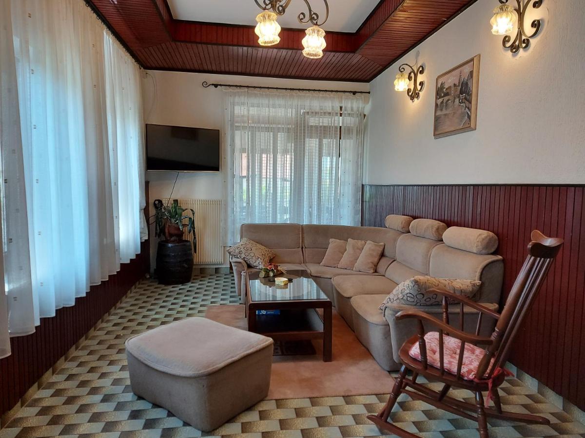 Pansion Klaudija Bed & Breakfast Crikvenica Exterior foto