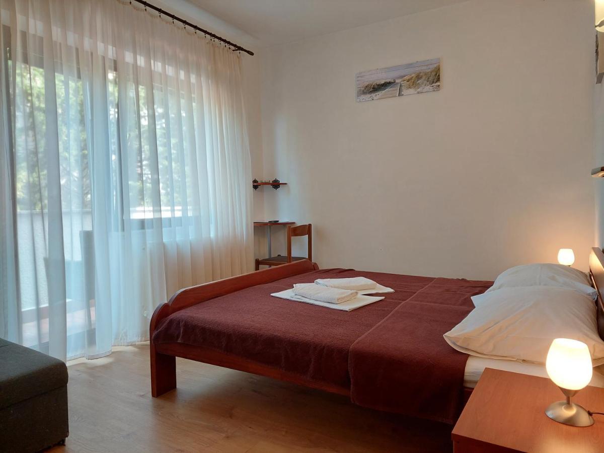 Pansion Klaudija Bed & Breakfast Crikvenica Exterior foto