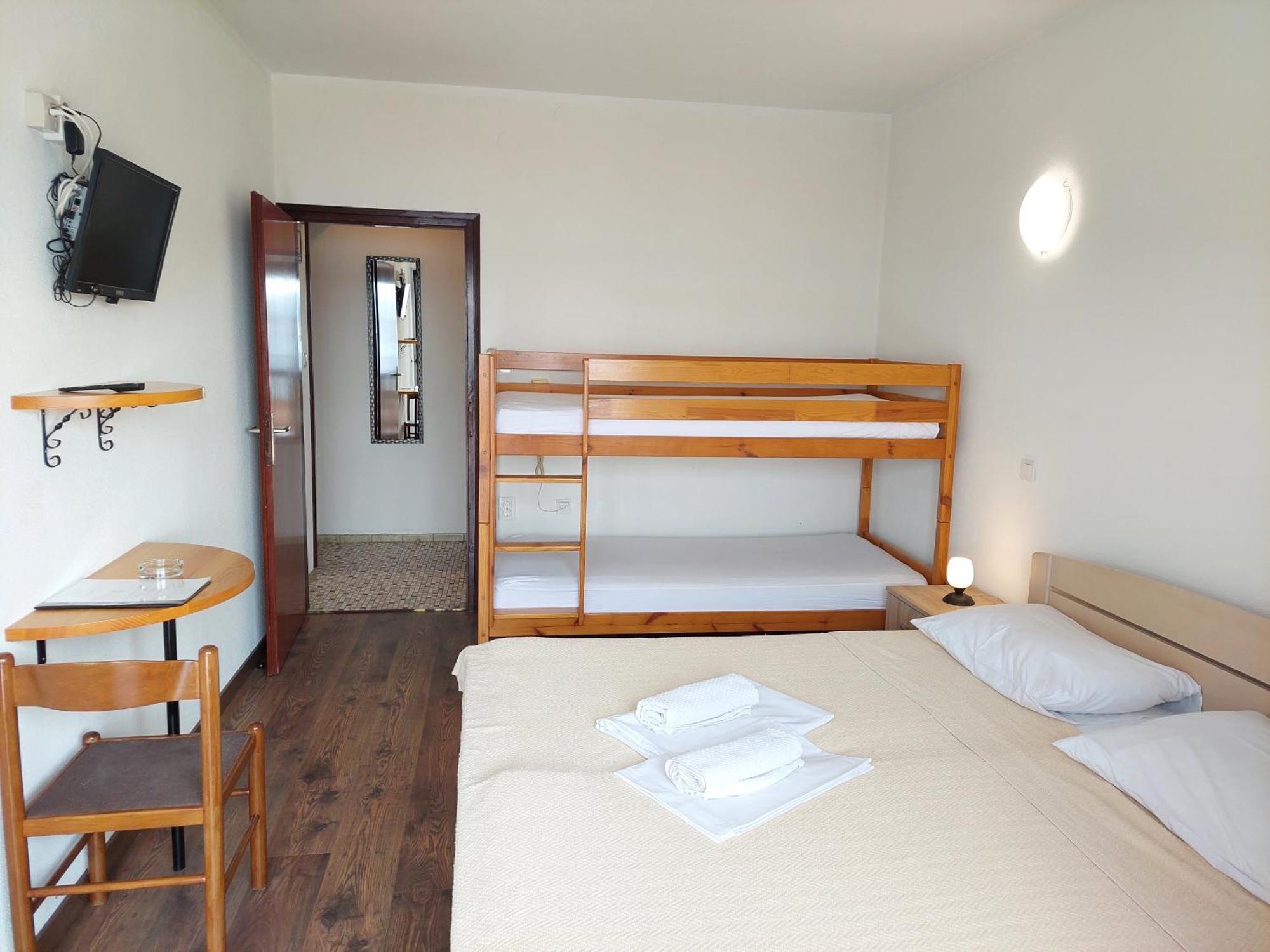 Pansion Klaudija Bed & Breakfast Crikvenica Cameră foto