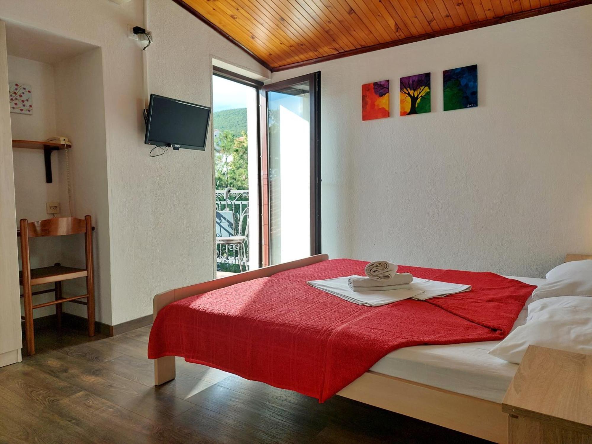 Pansion Klaudija Bed & Breakfast Crikvenica Exterior foto